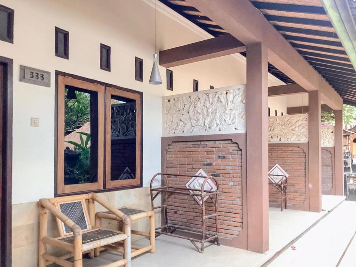 Oka Homestay Mitra Reddoorz Матарам Екстериор снимка